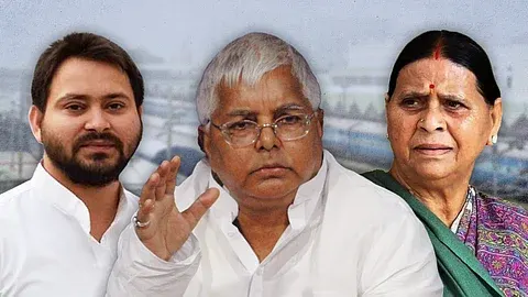 IRCTC घोटाला: लालू-राबड़ी दिल्ली रवाना, कल कोर्ट में पेशी | Tejashwi Yadav | Lalu Yadav News