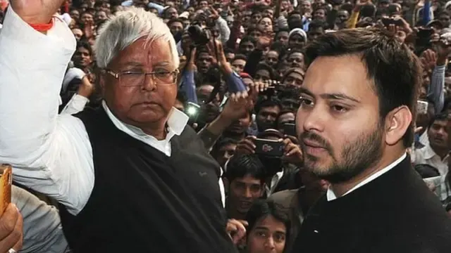 IRCTC घोटाला: लालू-राबड़ी दिल्ली रवाना, कल कोर्ट में पेशी | Tejashwi Yadav | Lalu Yadav News