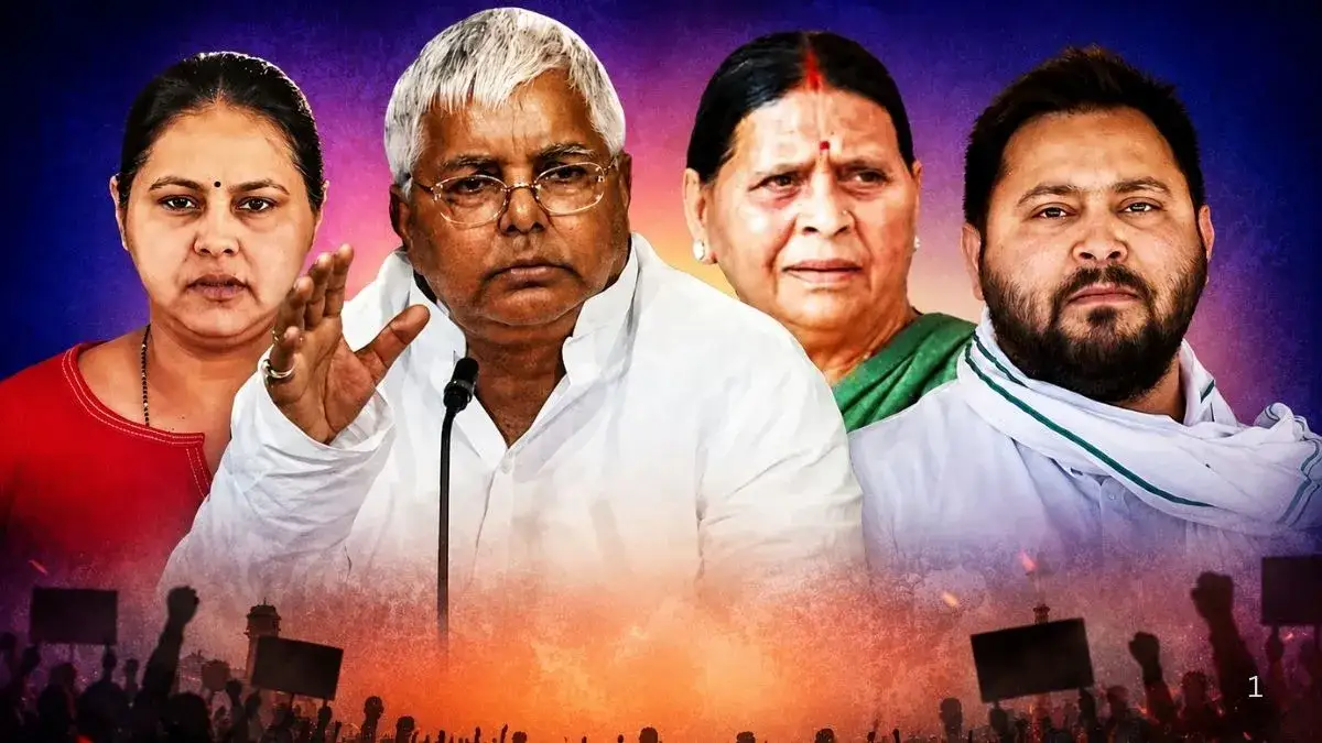 IRCTC घोटाला: लालू-राबड़ी दिल्ली रवाना, कल कोर्ट में पेशी | Tejashwi Yadav | Lalu Yadav News
