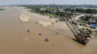 पटना से भागलपुर तक खतरे के निशान से ऊपर गंगा,जानिए अगले तीन दिनों में कहां घटेगा पानी पटना से भागलपुर तक खतरे के निशान से ऊपर गंगा,जानिए अगले तीन दिनों में कहां घटेगा पानी