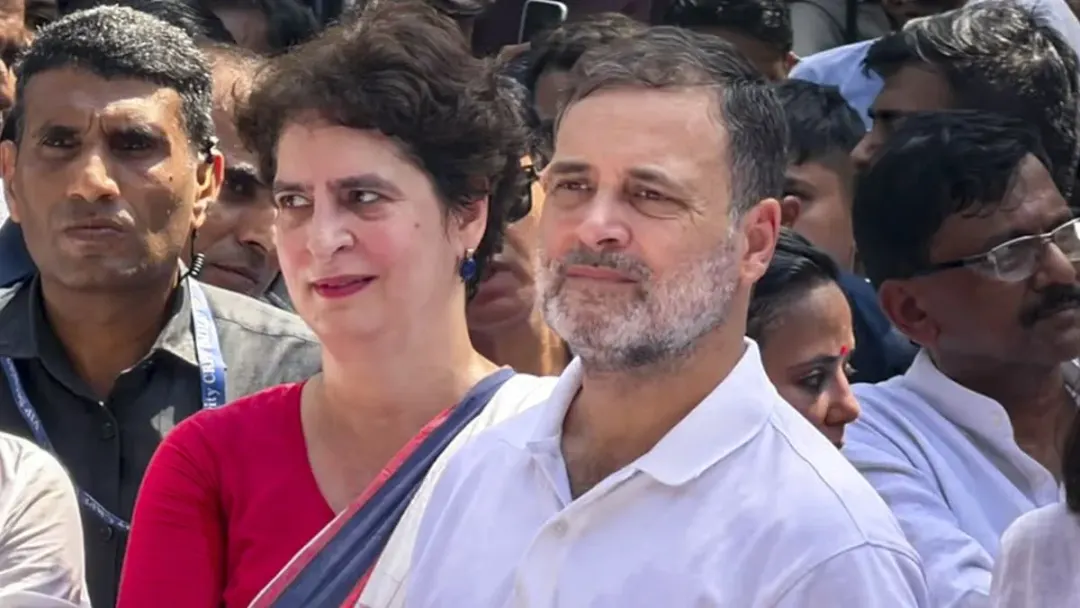 ज्ञानेश कुमार के इस्तीफे की मांग को लेकर आकाशवाणी भवन परिसर में राहुल और प्रियंका गांधी का धरना ज्ञानेश कुमार के इस्तीफे की मांग को लेकर आकाशवाणी भवन परिसर में राहुल और प्रियंका गांधी का धरना