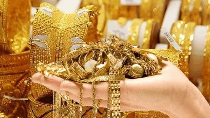 सोने की कीमतों में बड़ी गिरावट, 42 दिनों में ₹18,000 से ज्यादा सस्ता हुआ गोल्ड