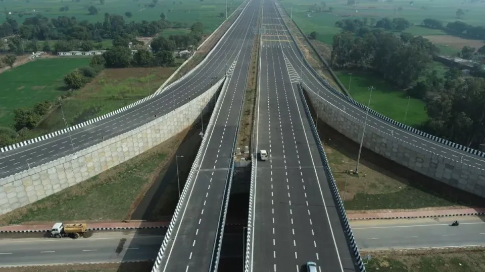 बक्सर में ₹108.43 करोड़ से बदलेंगी 17 मुख्य सड़कें, पथ निर्माण विभाग ने 'OPRMC-3' परियोजना को दी मंजूरी