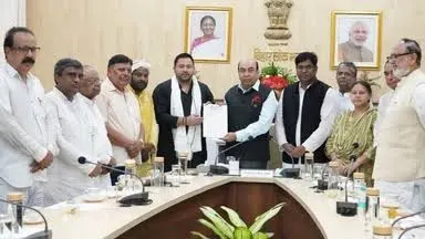 राजेश राम की बेइज्जती? ज्ञापन पर साइन तक नहीं राजेश राम की बेइज्जती? ज्ञापन पर साइन तक नहीं