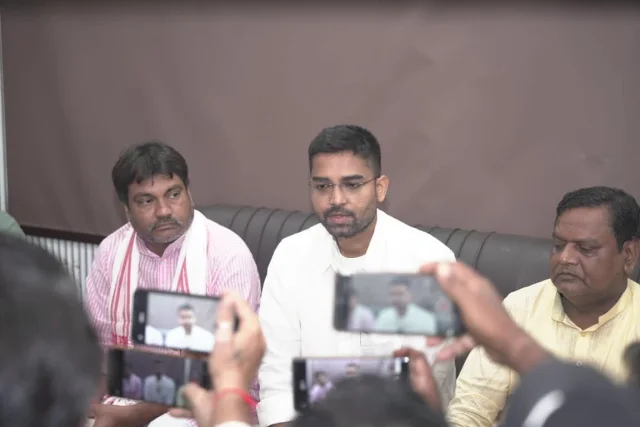 जमुई में पंचायत सरकार भवन में खामियां, गुणवत्ता जांच के बिना नहीं होगा हस्तांतरण