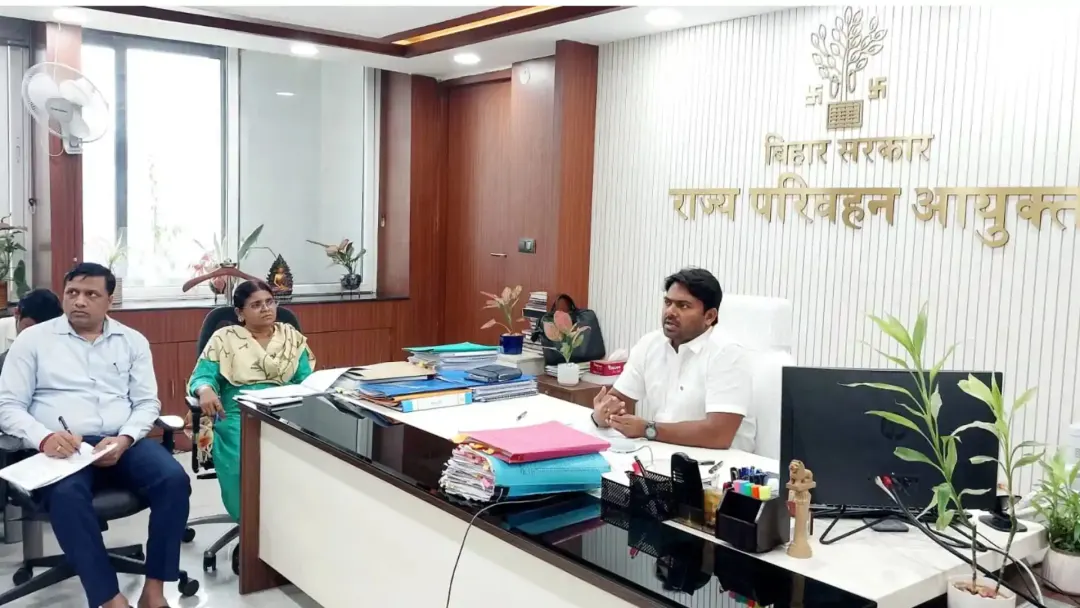 बिहार में सख्त ट्रैफिक अभियान, 20 अक्टूबर तक चलेगा विशेष महा-अभियान बिहार में सख्त ट्रैफिक अभियान, 20 अक्टूबर तक चलेगा विशेष महा-अभियान