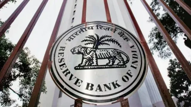 बैंक खातों में असामान्य लेनदेन पर लगेगी रोक, अप्रैल 2027 से लागू होगी नई व्यवस्था