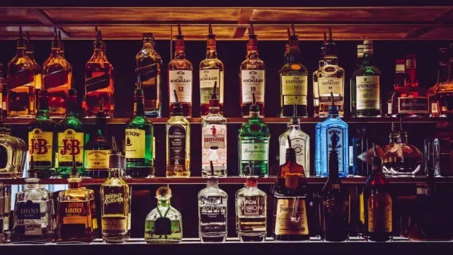 Bihar Liquor Ban: बिहार शराबबंदी के एक दशक बाद NCAER की रिपोर्ट ने उठाए सवाल, राजस्व और कानून व्यवस्था पर गंभीर असर
