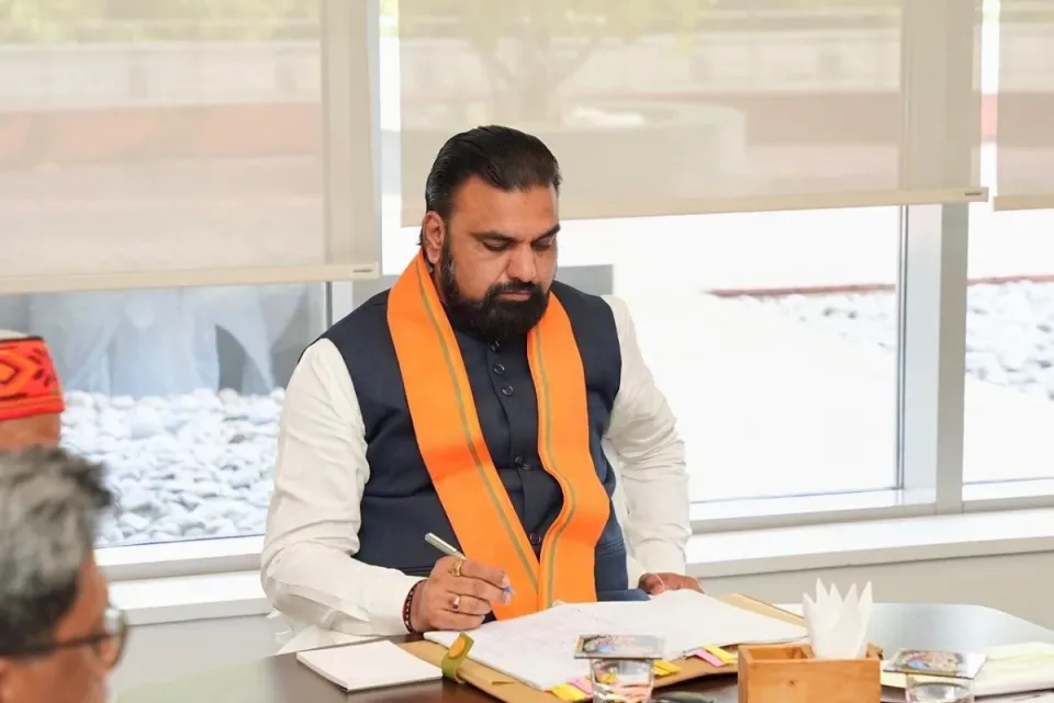 बिहार में सरकारी कर्मचारियों के तबादले के कड़े हुए नियम, अब CMO की मंजूरी अनिवार्य