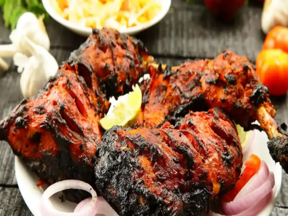 चिकन-मीट के दाम आसमान पर, Non-Veg लवर्स को बड़ा झटका