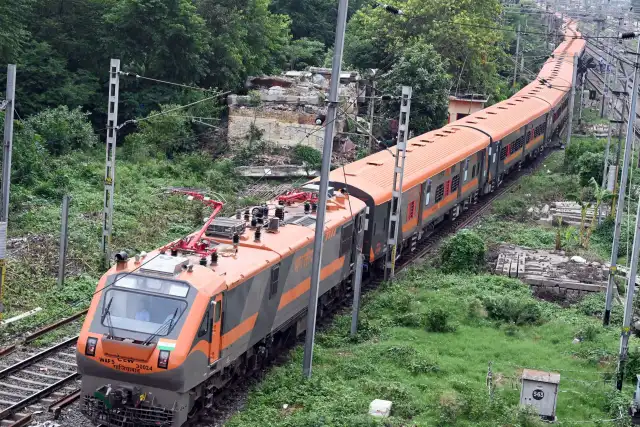 बिहार में रेल यात्रियों की सुरक्षा होगी पुख्ता, 4 हजार किमी ट्रैक का होगा सुरक्षा ऑडिट और लगेंगे सोलर कैमरे