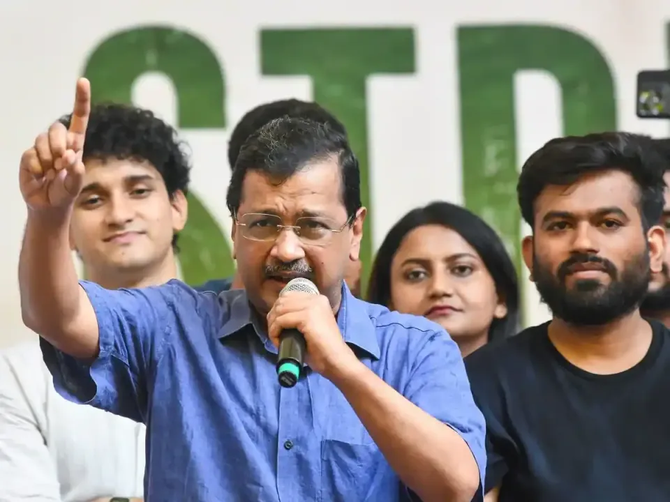 पेपर के बाद पेट्रोल आंदोलन का ऐलान, नंबर जारी