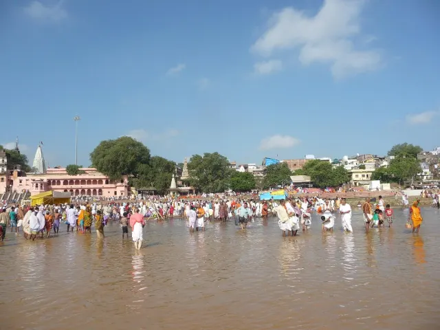 पितृपक्ष में गया जी जाने से पहले जानें ट्रेन, होटल और पिंडदान फीस का पूरा बजट
