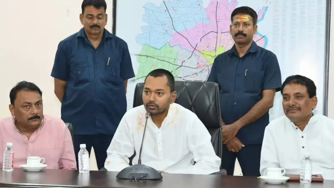 उत्तर प्रदेश विधानसभा चुनाव एनडीए के साथ लड़ेगी जेडीयू, वाराणसी दौरे पर निशांत कुमार ने साफ की पार्टी की रणनीति उत्तर प्रदेश विधानसभा चुनाव एनडीए के साथ लड़ेगी जेडीयू, वाराणसी दौरे पर निशांत कुमार ने साफ की पार्टी की रणनीति