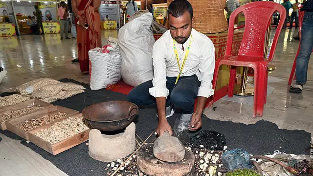 मिथिला का मखाना बना सबकी पसंद: स्वाद के साथ सेहत का खजाना, जानिए क्यों बढ़ रही इसकी मांग